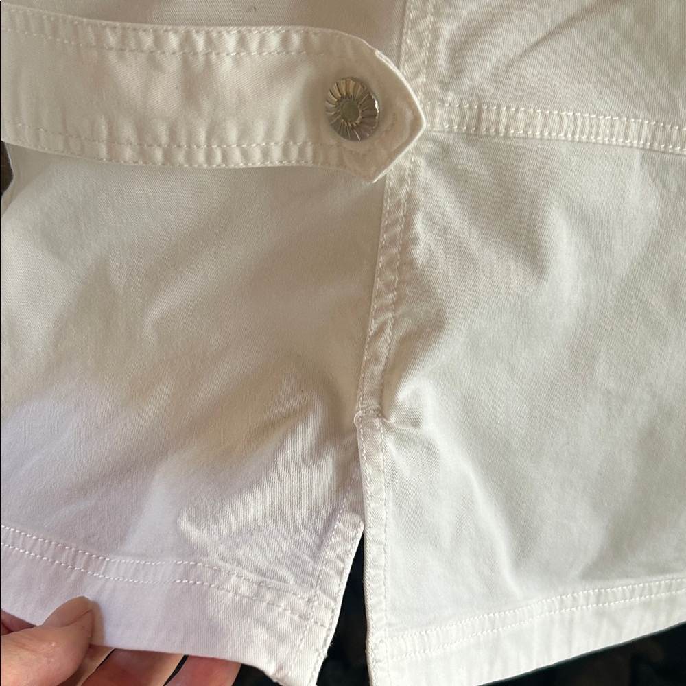 Dressbarn White Jean Jacket Size X-Large; Cropped Length; 3/4 Sleeve; 4 Pockets - Picture 13 of 16